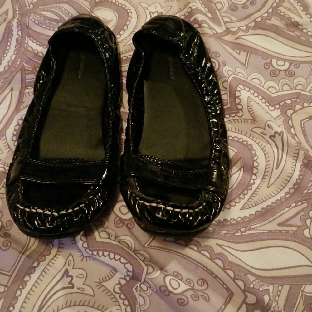 Cute black penny loafer flats not worn